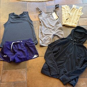 Lot of 5 Athletic Gym Workout clothes Size M shorts Tank leggings zip up jacket